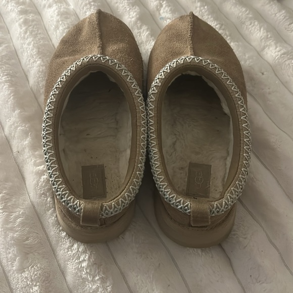Women’s beige UGG Tasmans - Picture 5 of 7